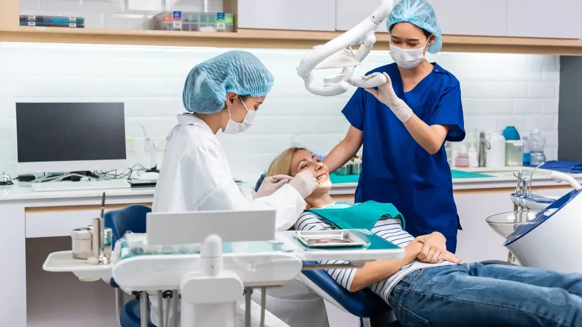 O ASB na Rotina Ortodôntica: Checklist de Materiais e Acolhimento do Paciente