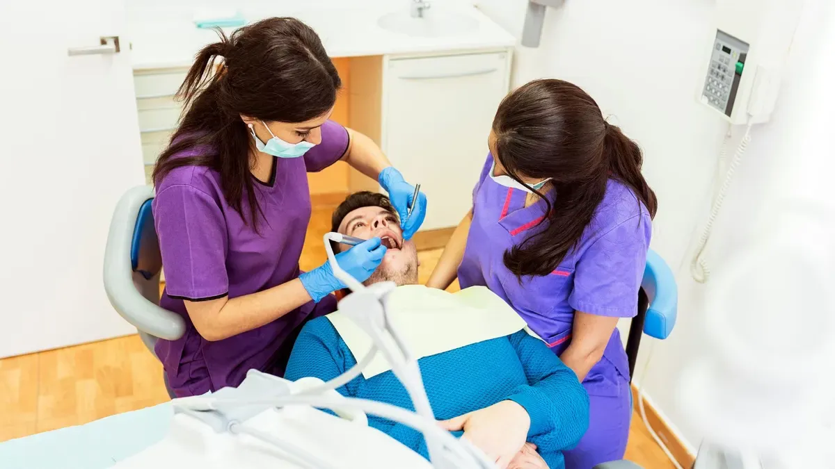 Implantes dentais: veja os cuidados