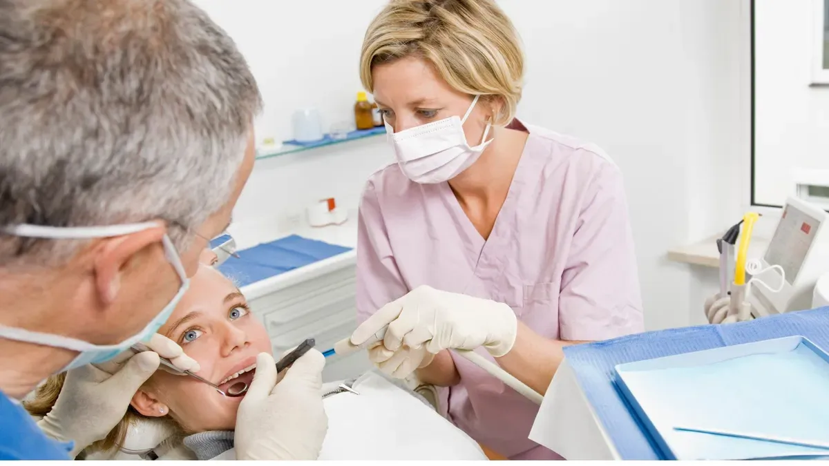 Profilaxia dental e os benefícios dela para o seu sorriso